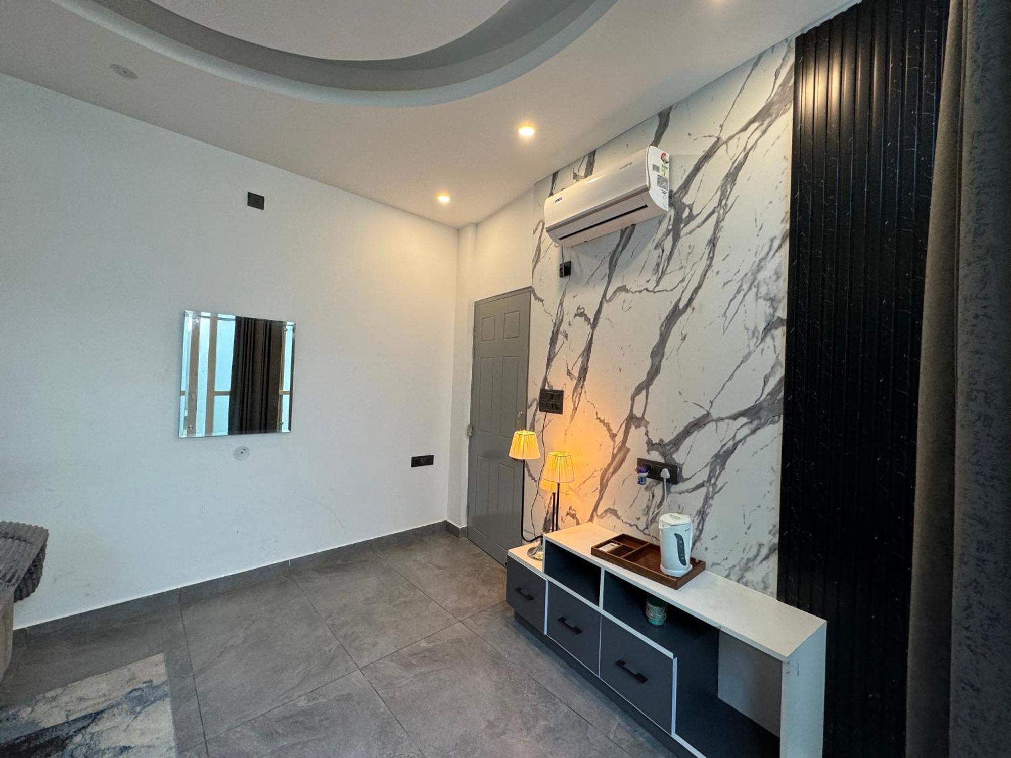 Saraiville- Luxury Riverside Cottages Ντεχραντούν Εξωτερικό φωτογραφία