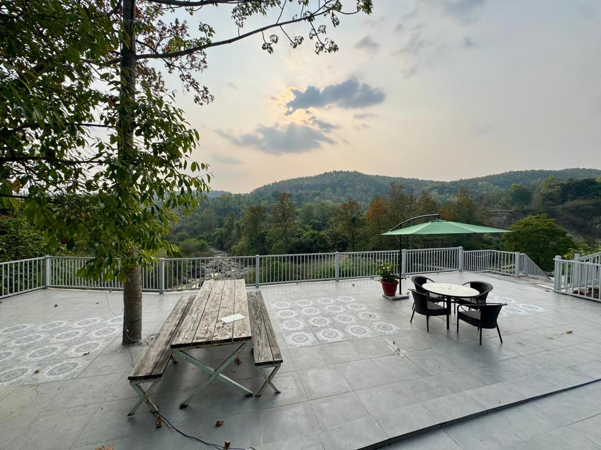 Saraiville- Luxury Riverside Cottages Ντεχραντούν Εξωτερικό φωτογραφία