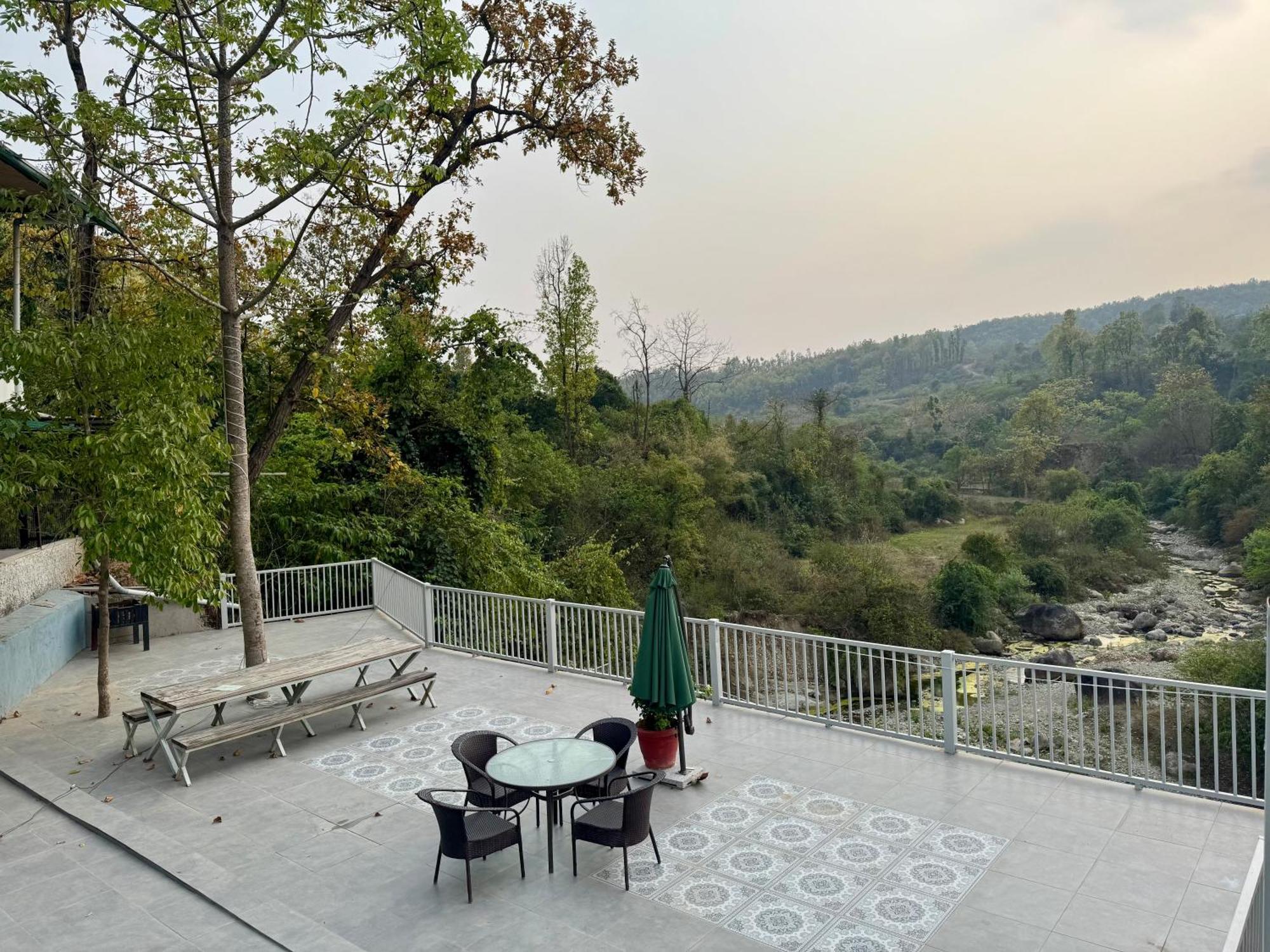 Saraiville- Luxury Riverside Cottages Ντεχραντούν Εξωτερικό φωτογραφία